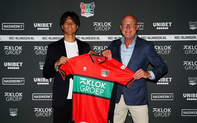 打入两球 打入两球